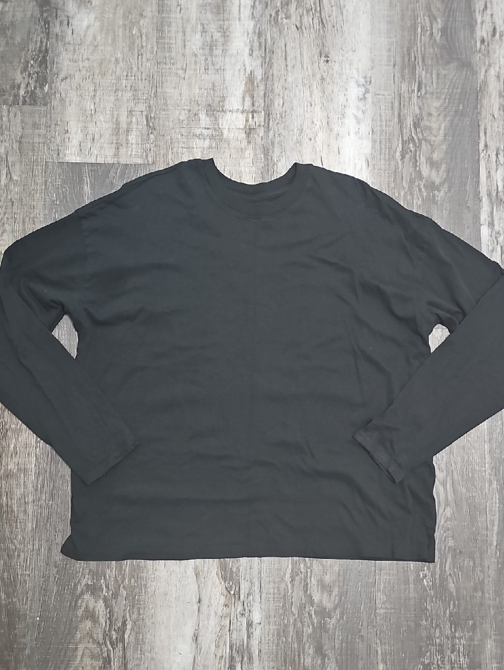 A new day Womens Black Long-Sleeve Crewneck Tee XL